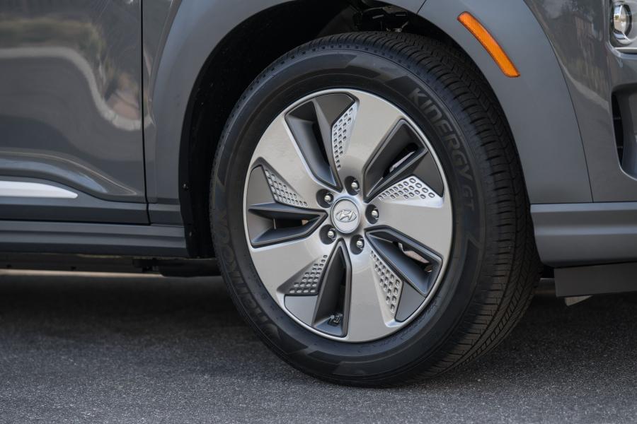 Колеса Hyundai Kona Electric (OS) 2018 года  (NA) (фото 14 из 55)